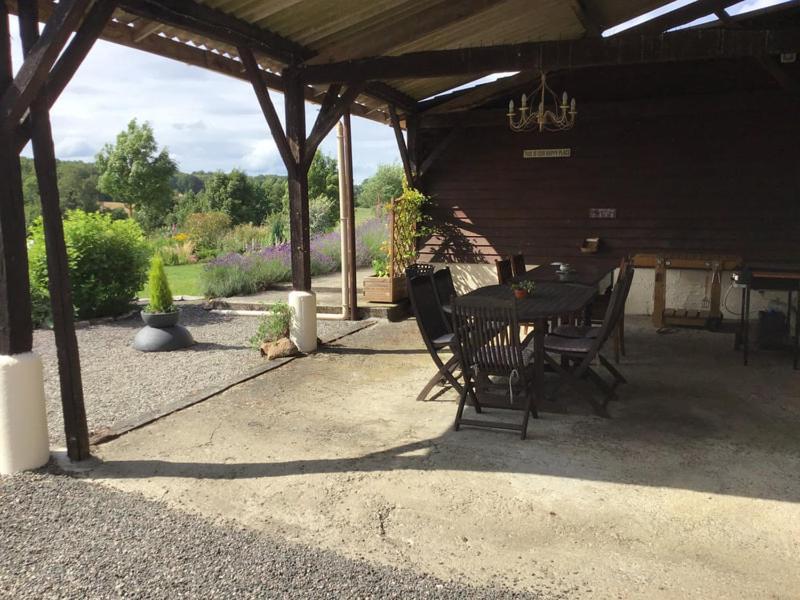 Les Verges Gites Exideuil-sur-Vienne ภายนอก รูปภาพ